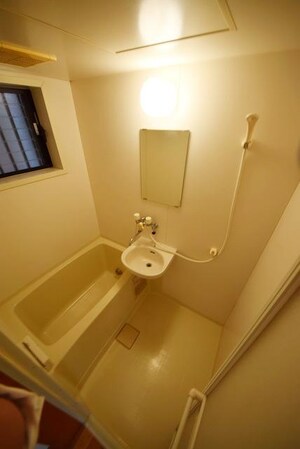 中央コータース二番館の物件内観写真